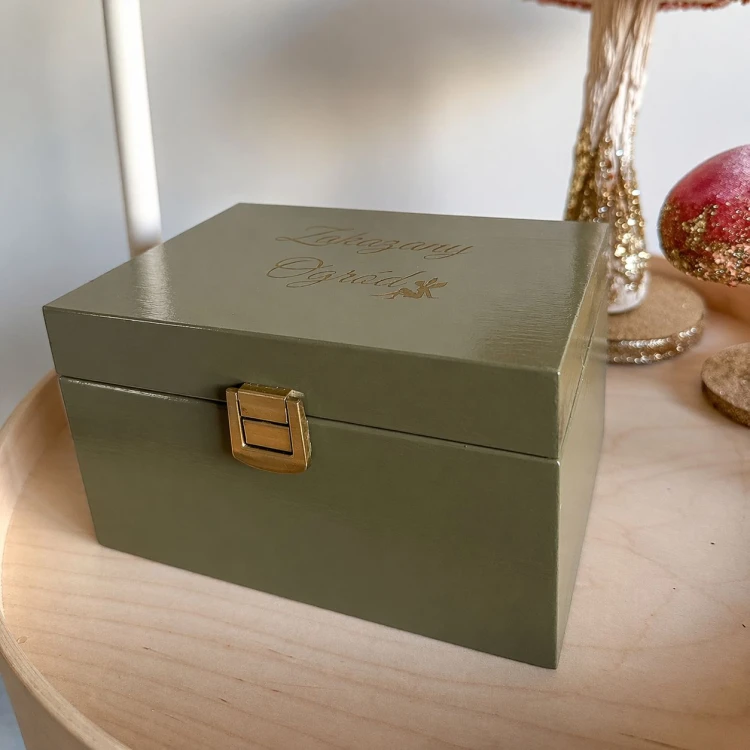 Mała skrzynka pistacjowa