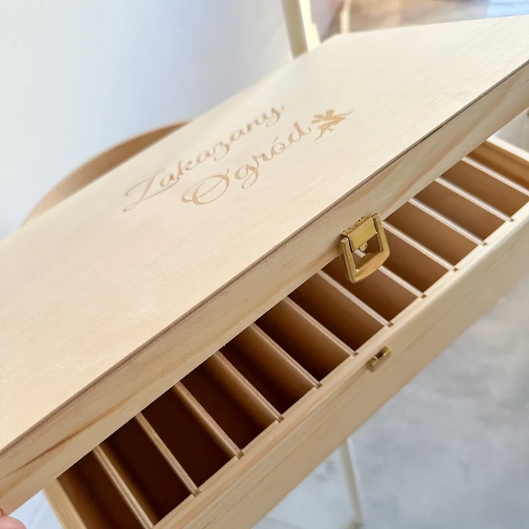 Duża skrzynia na nasiona ( lite drewno )