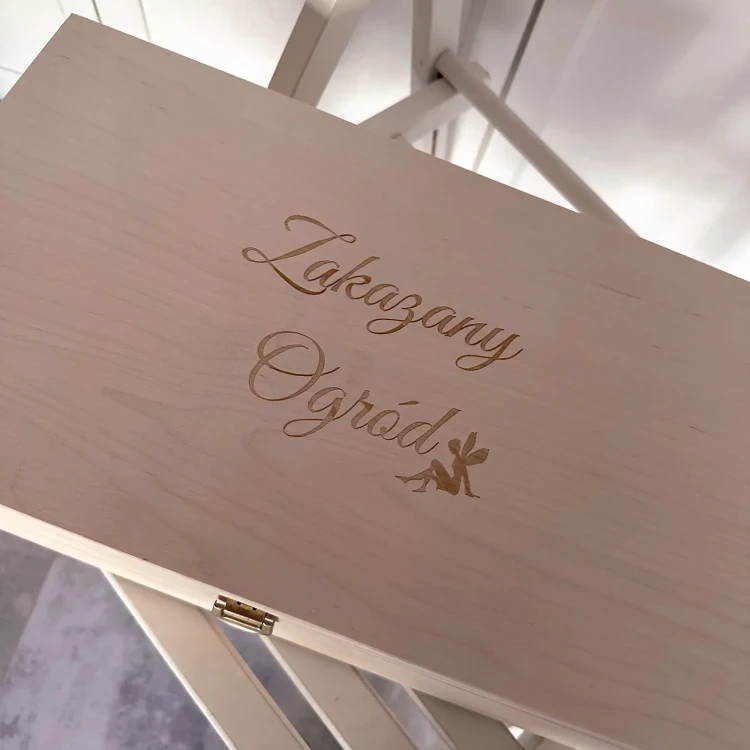 Duża skrzynia na nasiona ( lite drewno )